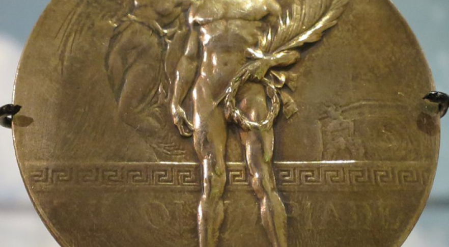 Jesse Owens é ouro nos 100 metros da Olimpíada de Berlim-0