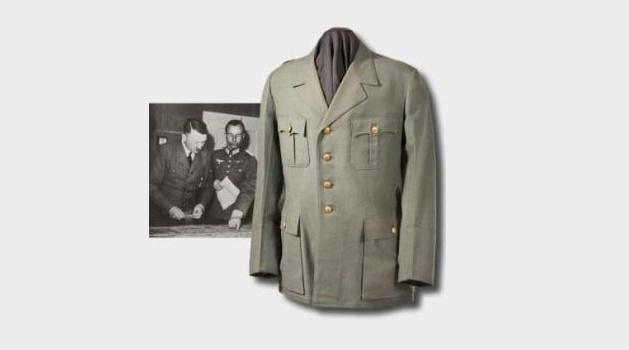 Dupla arremata casaco militar de Hitler por R$ 1 milhão em leilão-0