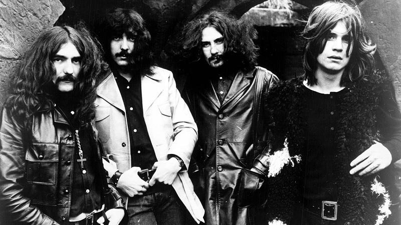 Black Sabbath lança o primeiro álbum-0